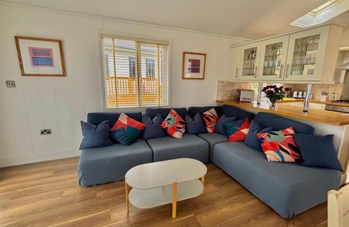 Salcombe Cabin | Private Lodge in a beautiful surroundings. Salcombe town 10-15 mins by car.