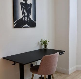 Prospect-Lefferts Gardens Historic District Apartment | Private Loft Steps to Prospect Park & Trains