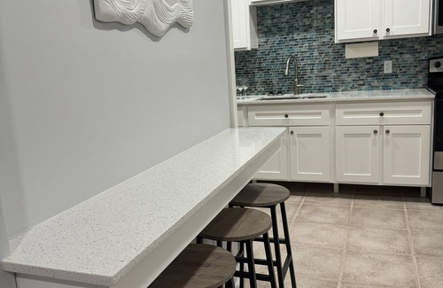 Savannah House | Private Lower Level of Home - Located Between Savannah Historic District & Tybee