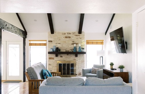 Wetmore House | Private Luxury Home In San Antonio's Best Area!