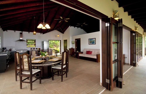 Spring Estate Villa | Private Luxury Vacation Villa In Lush Tropical Setting With Stunning Ocean Views