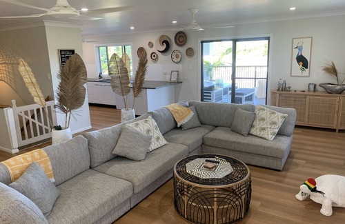 Mission Beach House | Private Luxury Villa with Resort Pool