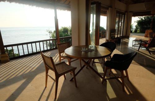 Amed Villa | Private Luxury Villa Celagi - with large infinity pool and ocean view