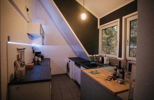 Sudstadt House | Private Maisonette House with Balcony · Self-Check-In & Free Parking