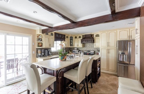 Westmont Bed & Breakfast | Private Master bedroom Suite with its own private Bathroom