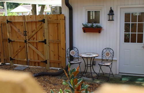Pooler Apartment | Private Master Suite - 1 Bed 1 Bath 1 Futon 1 Kitchen