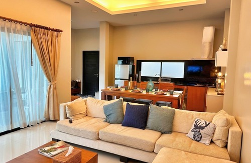 Choeng Thale Villa | Private modern 3-bed pool villa near Layan Beach