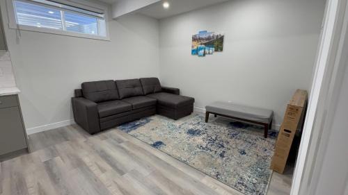 Calgary Apartment | Private Modern 2 Bedroom Suite