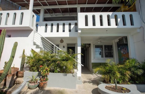 Brisas de Zicatela House | Private Modern Studio With Pool