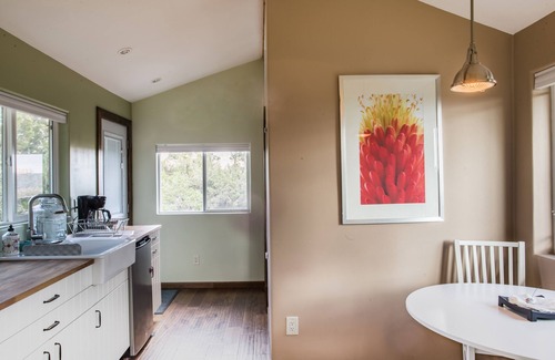 West Sedona Cottage | Private modern one-bedroom cottage in Sedona