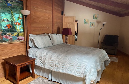 Flagstaff House | Private Nature Getaway in the Pines