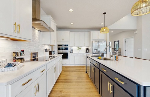 Mineral House | Private & new Lake Anna home with beach access, game tables, kayaks, and grill
