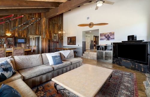 Steamboat Springs House | Private Oasis @ Bella Vista Lodge - Private Pool, Grotto Hot Tub, Great Room + Game Room