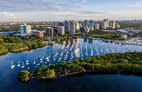 Coconut Grove Apartment | Private Oasis at Arya