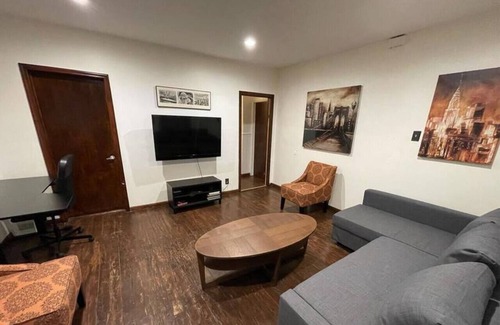 Communipaw Apartment | Private oasis just outside NYC