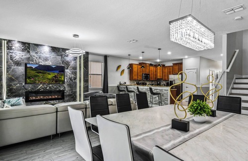 Davenport House | Private Oasis w/Pool & Movie Theater Near Disney