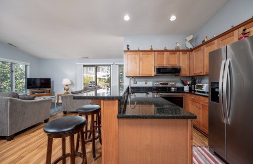 Bethany Beach House | PRIVATE OCEAN BEACH IN NORTH BETHANY - 39692 Kittiwake Dr, Ocean Village