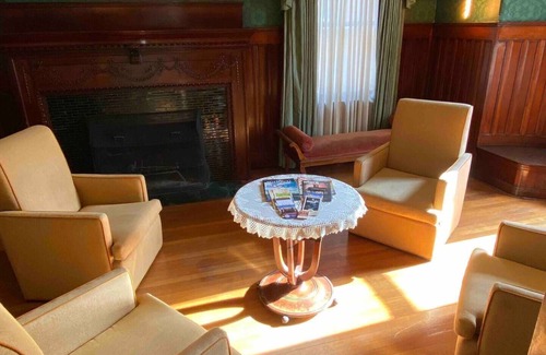 Central West End Apartment | Private One Bedroom in Historic Mansion