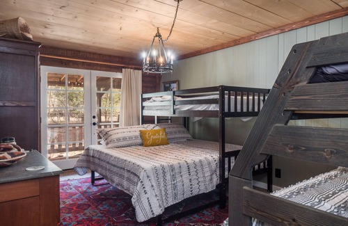 Guadalupita Cabin | Private Peak Velo Remote Mountain Retreat
