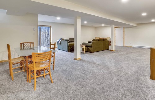 Old Timberline House | Private pet-friendly property for an affordable mountain getaway!