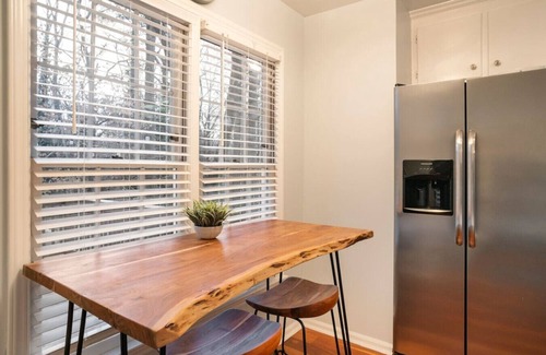 Durham House | Private - Pet Friendly - 3bd Home in South Durham