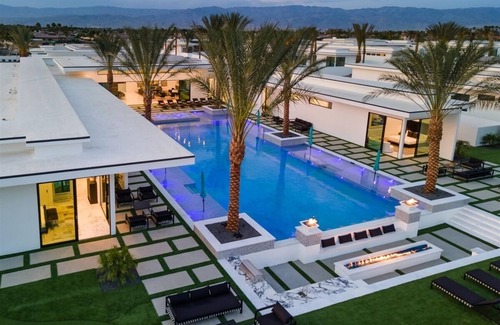 Indio House | Private Pickleball Court-Villa 12