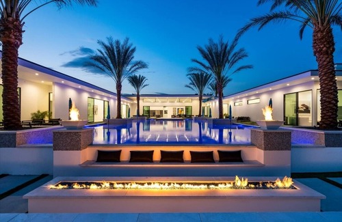 Indio House | Private Pickleball Court-Villa 12