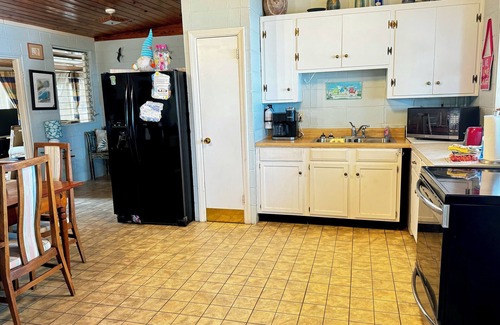 Gasque House | Private Pier - Lantana Cottage