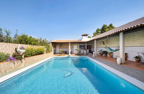Oliveira De Azemeis Villa | Private Pool Villa 20min by Porto