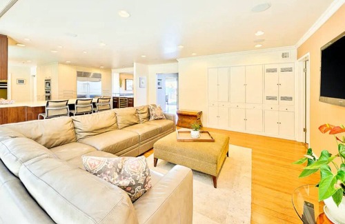 Hidden Valley House | Private Pool/Amazing Views/Close to Beaches/Family Friendly