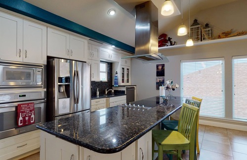 Port Aransas House | Private Pool and Golf Cart Included, Parking for 5
