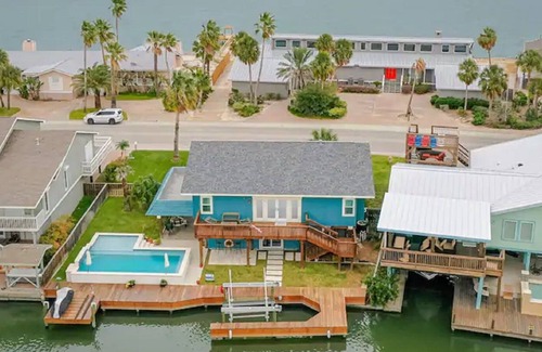 Key Allegro House | Private Pool and Kayaks~Large Key Allegro Canal Home~Great for Family Gatherings