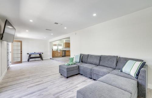 The Lakes House | Private Pool and Patio Spacious Tempe Retreat