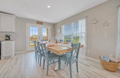 Old Town House | Private Pool, Free Golf Cart, 3 Blocks to Town! | Tequila Tides by AvantStay
