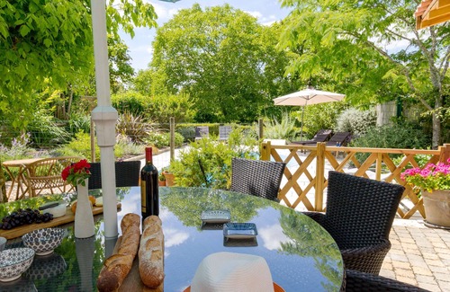 Duras House | Private pool, garden, walk to restaurants, markets, and shops in a historic town