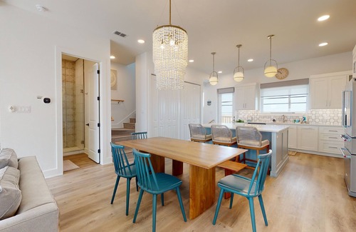 Port Aransas House | Private Pool, Golf Cart Included, Boardwalk to Beach
