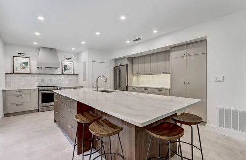 Fernandina Beach House | Private Pool Home | Newly Updated Gourmet Kitchen | 8 Minute Walk to the Beach