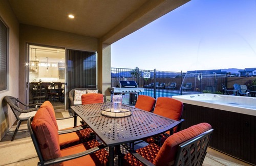 Santa Clara House | Private Pool, Hot Tub, Splash Pad and More!