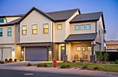 Santa Clara House | Private Pool Oasis #57 townhouse