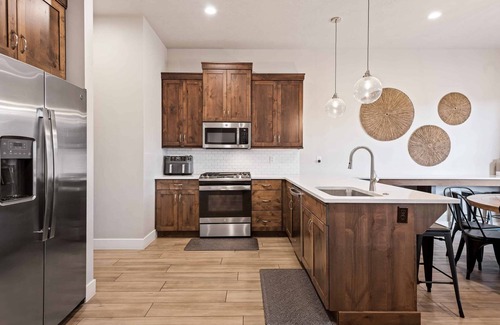 Santa Clara House | Private Pool Oasis #57: Private Pool/Hot Tub, community pool, splashpad, Pickleb