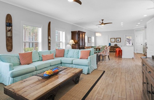 Crystal Beach House | Private Pool, Open Floor Plan, Putting Green, Outdoor TV