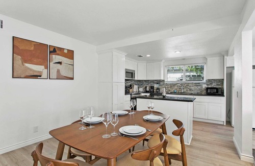 Upland House | Private Pool｜Pet-Friendly｜Cozy 4B2.5B｜Garage Access｜Perfect for WFH #42042