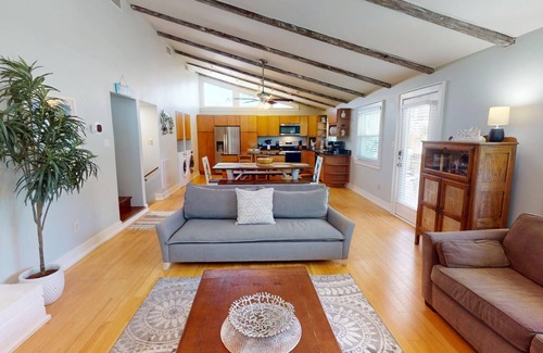 Tybee Island House | Private Pool - Recently Remodeled - Fenced Yard - Less Than A Block To Beach