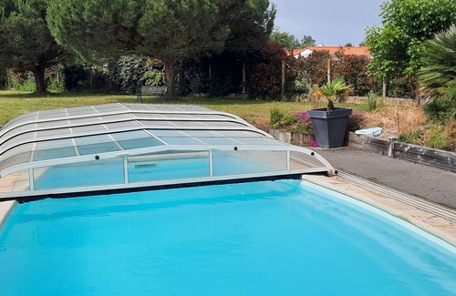 LʼIle-dʼOlonne House | Private Pool Retreat near L’Île-d’Olonne, 2-Star, Sleeps 6