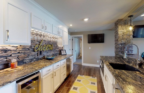 Sunrise Beach House | Private Pool & Spa, Outdoor Kitchen, Boat Ramp, Great Views & Flat Lot