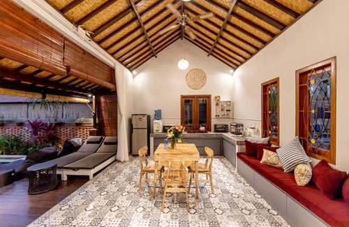 Ubud House | Private Pool Villa near to the Ubud centre