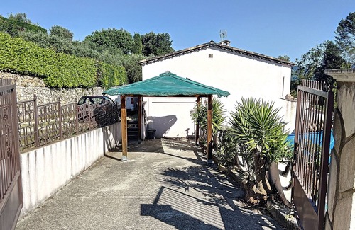 Le Tignet Villa | Private pool villa not overlooked