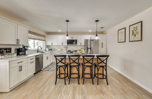 Apollo Beach House | Private Pool w/Canal Views: Apollo Beach Getaway