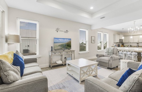 Orange Beach House | Private Pool, Walk 2 Beach, Kid Friendly, Bars, Privacy, Indoor Waterpark