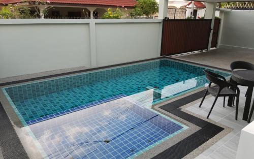 South Pattaya Villa | Private Pool With Jacuzzi Kids Pool Royal Park